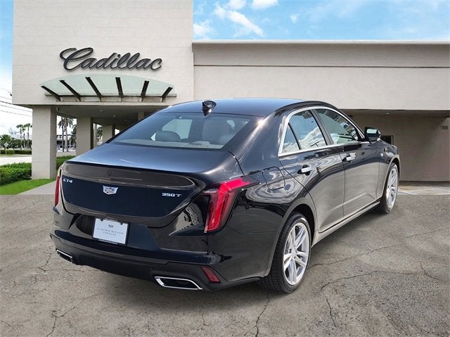 2024 Cadillac CT4 Luxury