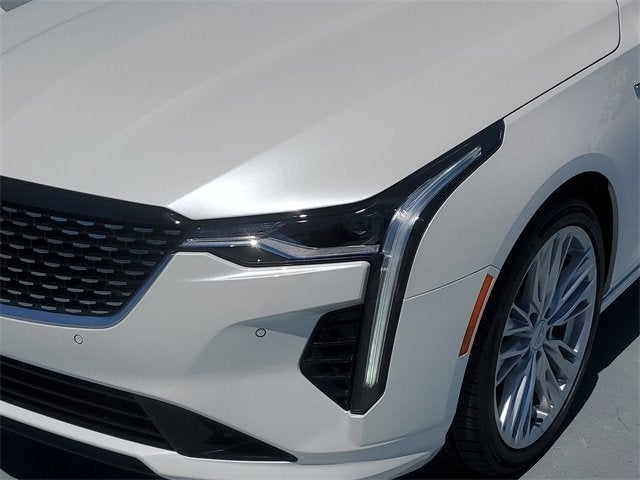 2025 Cadillac CT4 Premium Luxury