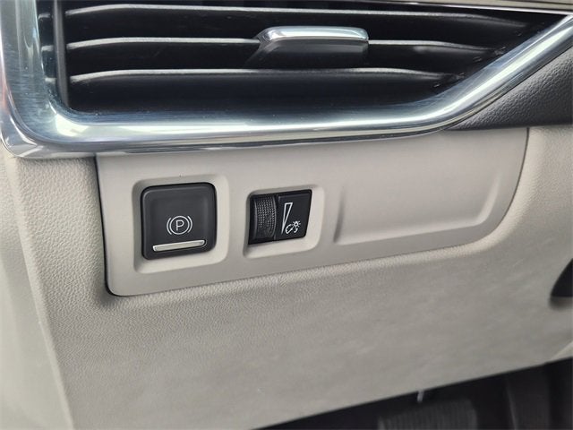 2019 Cadillac XT4 FWD Luxury