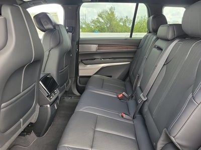 2027 Cadillac VISTIQ Luxury