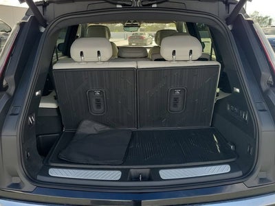 2027 Cadillac VISTIQ Luxury