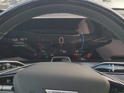 2027 Cadillac VISTIQ Luxury