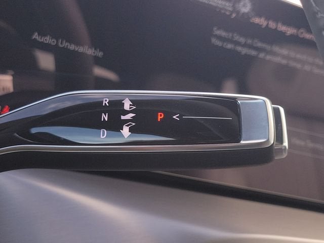2027 Cadillac VISTIQ Luxury