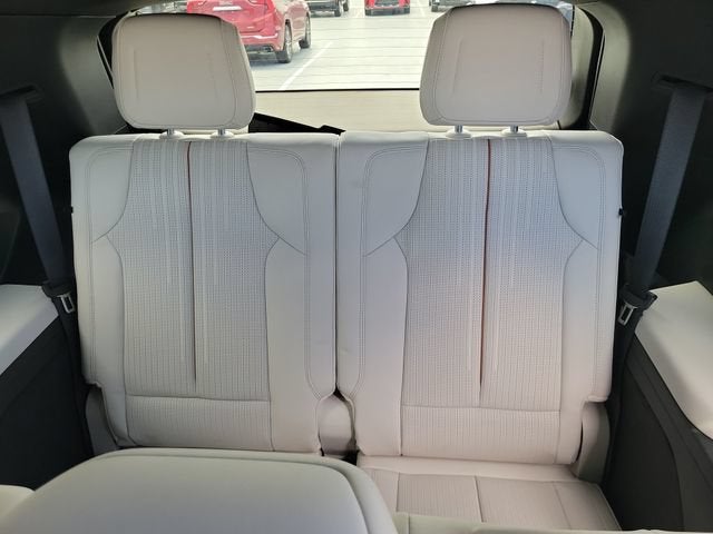 2027 Cadillac VISTIQ Luxury