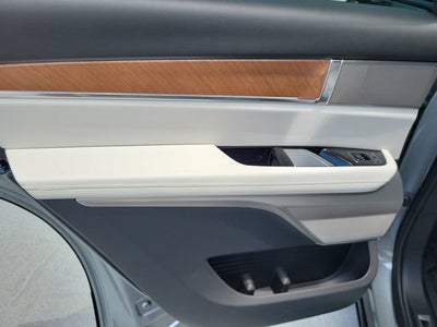 2027 Cadillac VISTIQ Luxury