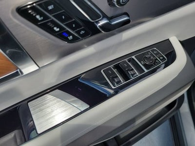 2027 Cadillac VISTIQ Luxury