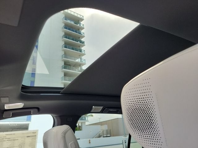 2027 Cadillac VISTIQ Luxury