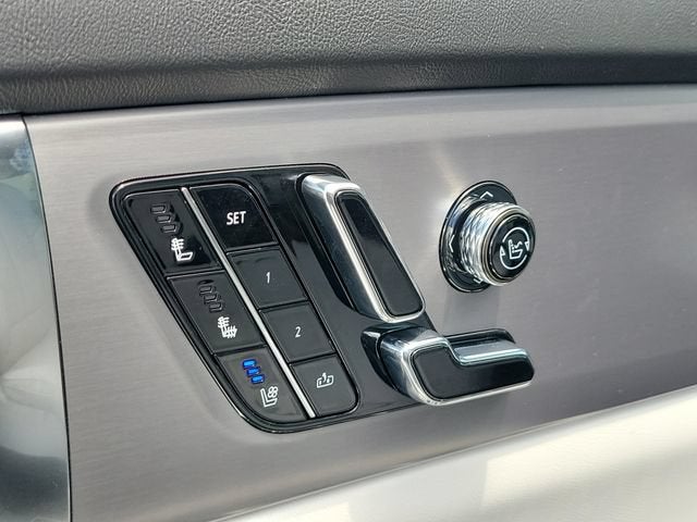 2027 Cadillac VISTIQ Luxury