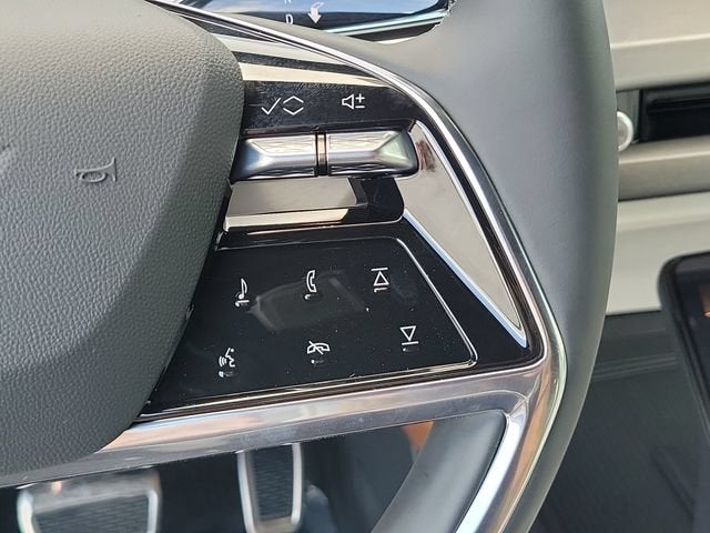 2027 Cadillac VISTIQ Luxury