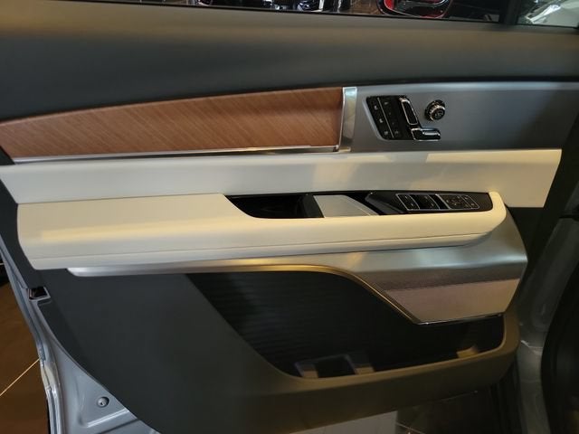 2027 Cadillac VISTIQ Sport