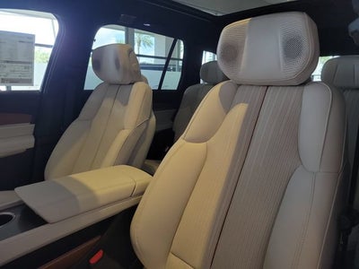 2027 Cadillac VISTIQ Sport