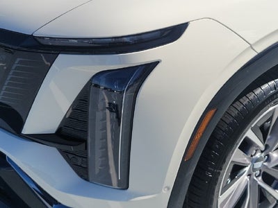 2027 Cadillac VISTIQ Sport