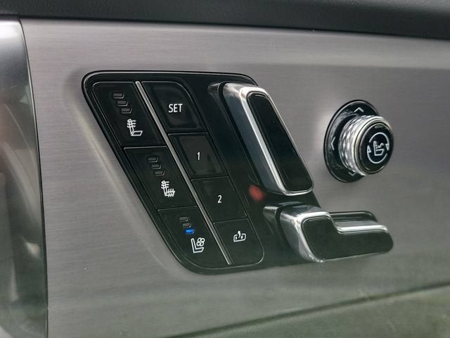 2027 Cadillac VISTIQ Sport