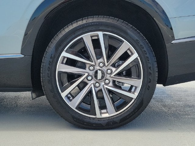 2027 Cadillac VISTIQ Sport - Photo 9