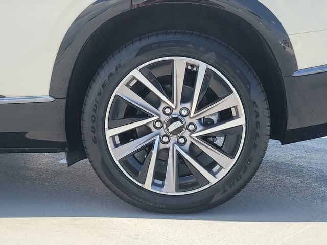 2027 Cadillac VISTIQ Sport