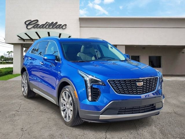 2023 Cadillac XT4 Premium Luxury