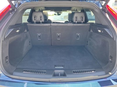 2022 Cadillac XT4 Premium Luxury