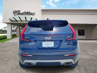 2022 Cadillac XT4 Premium Luxury