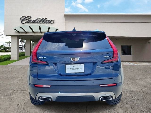 2022 Cadillac XT4 Premium Luxury