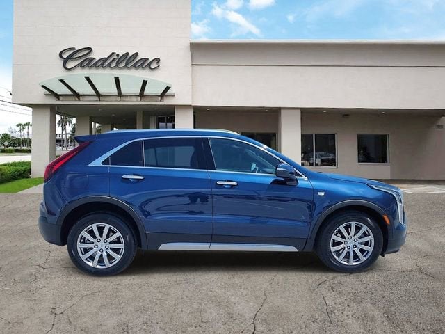 2022 Cadillac XT4 Premium Luxury