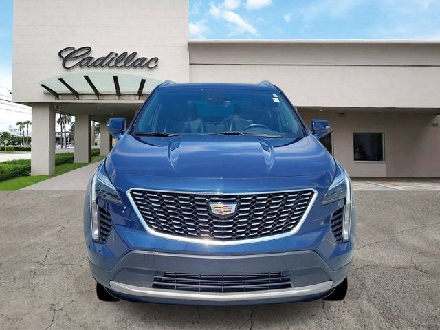 2022 Cadillac XT4 Premium Luxury