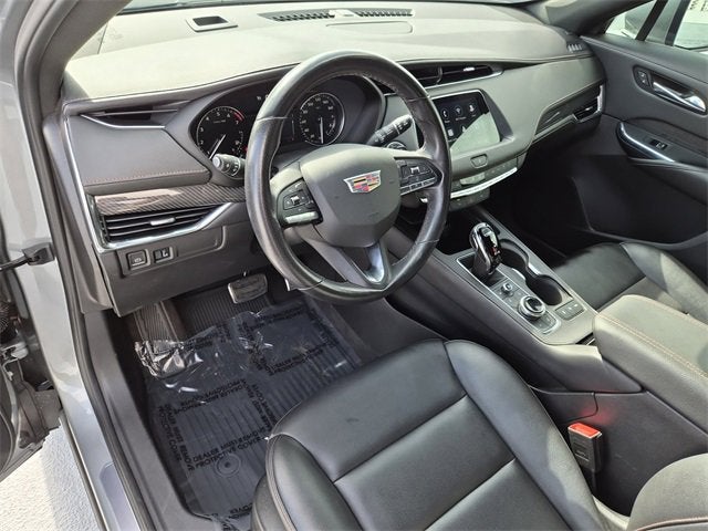 2023 Cadillac XT4 Sport