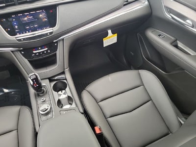2026 Cadillac XT5 Luxury