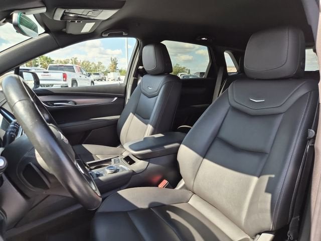 2023 Cadillac XT5 Luxury