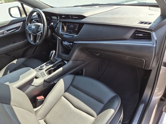 2023 Cadillac XT5 Luxury