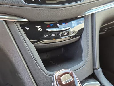 2023 Cadillac XT5 Luxury