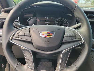 2026 Cadillac XT5 Luxury