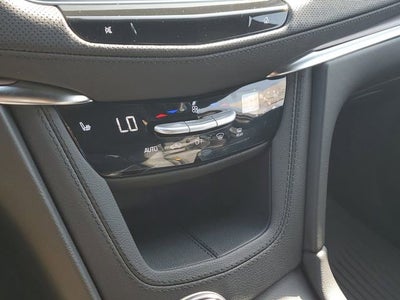 2025 Cadillac XT5 Luxury