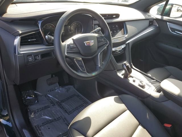 2025 Cadillac XT5 Luxury