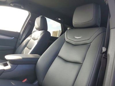 2025 Cadillac XT5 Luxury