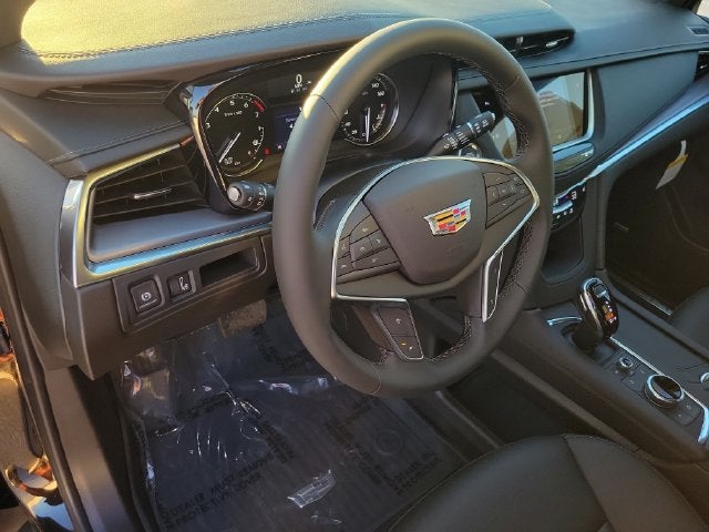 2026 Cadillac XT5 Luxury