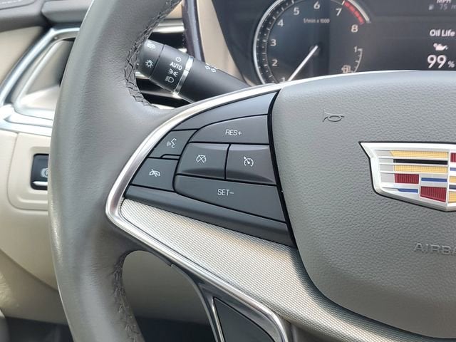 2022 Cadillac XT5 Premium Luxury