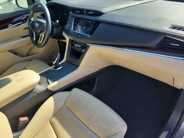 2018 Cadillac XT5 Luxury FWD