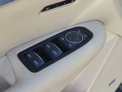 2018 Cadillac XT5 Luxury FWD