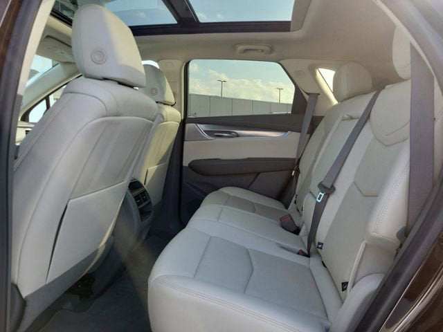 2021 Cadillac XT5 FWD Premium Luxury