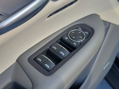 2021 Cadillac XT5 FWD Premium Luxury