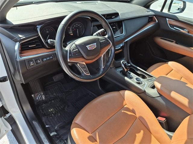 2022 Cadillac XT5 Premium Luxury