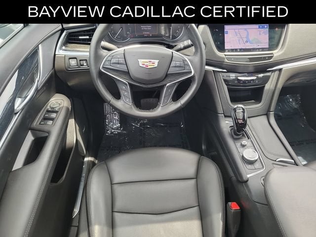 2022 Cadillac XT5 Premium Luxury