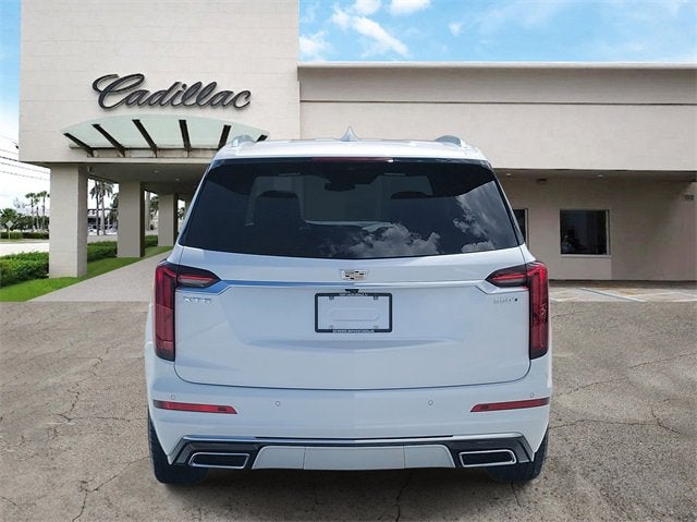 2025 Cadillac XT6 Luxury