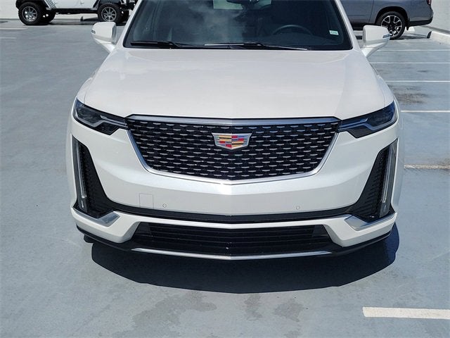 2025 Cadillac XT6 Luxury