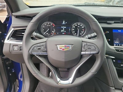 2025 Cadillac XT6 Luxury