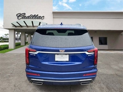 2025 Cadillac XT6 Luxury