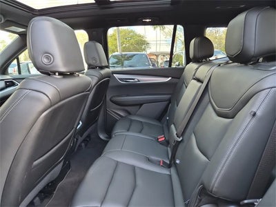 2025 Cadillac XT6 Luxury