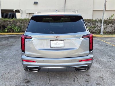 2025 Cadillac XT6 Luxury