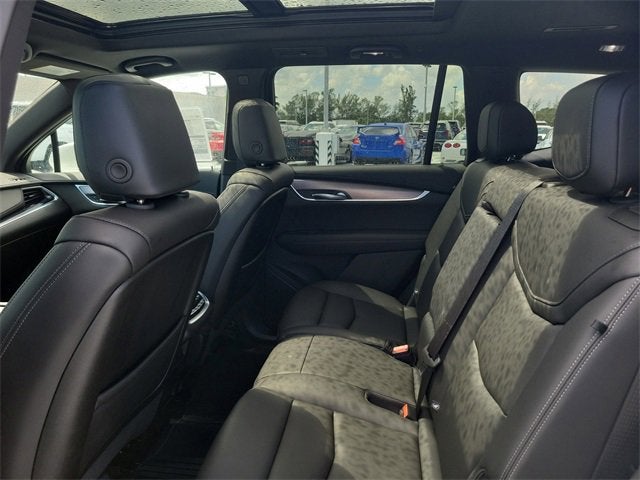 2025 Cadillac XT6 Luxury