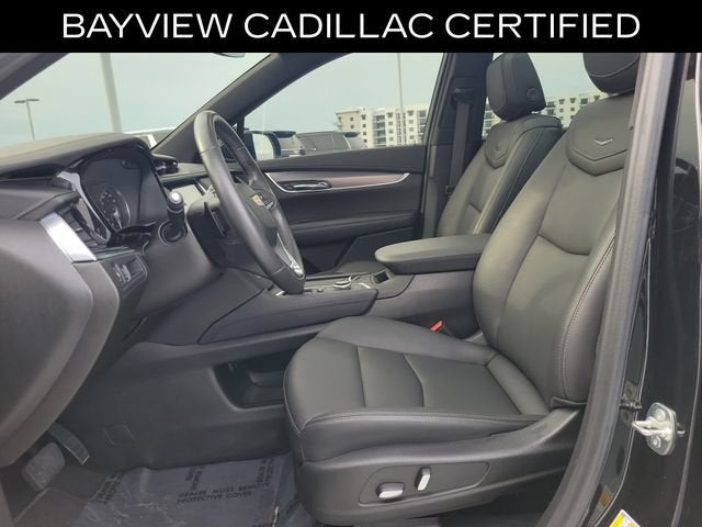 2025 Cadillac XT6 Luxury
